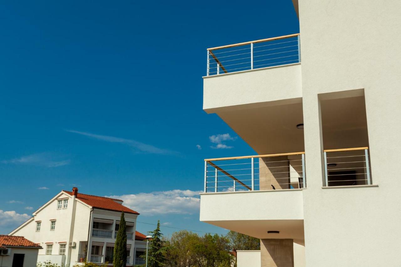 Apartments Kudec By El-Pi Tours Malinska Buitenkant foto